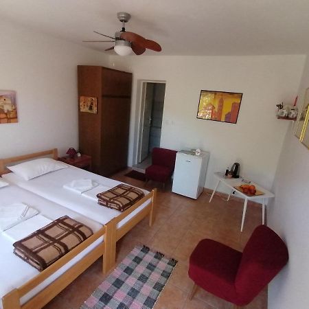 Guesthouse Bracanović Hvar Town Eksteriør billede