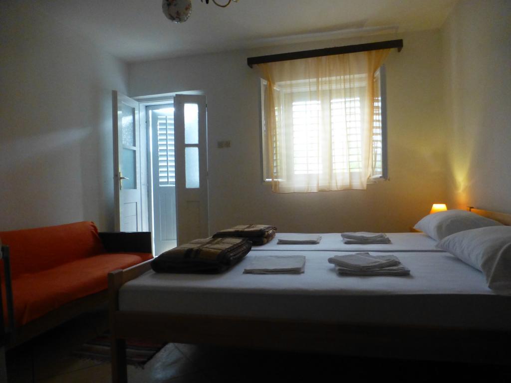 Guesthouse Bracanović Hvar Town Eksteriør billede