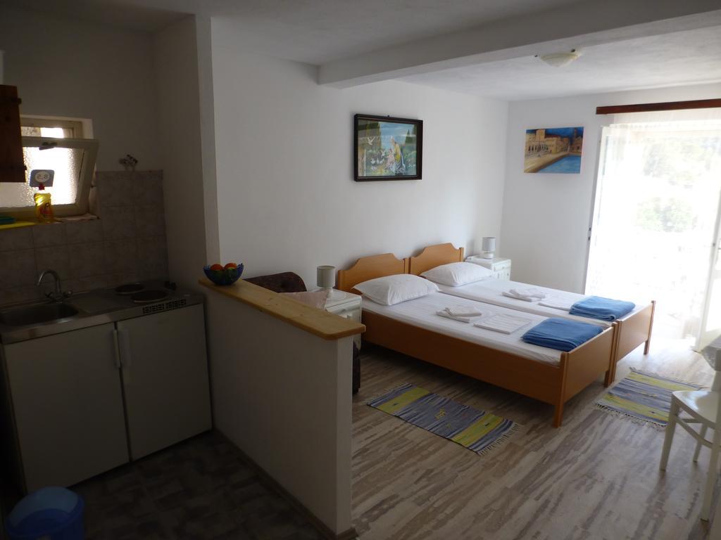 Guesthouse Bracanović Hvar Town Eksteriør billede